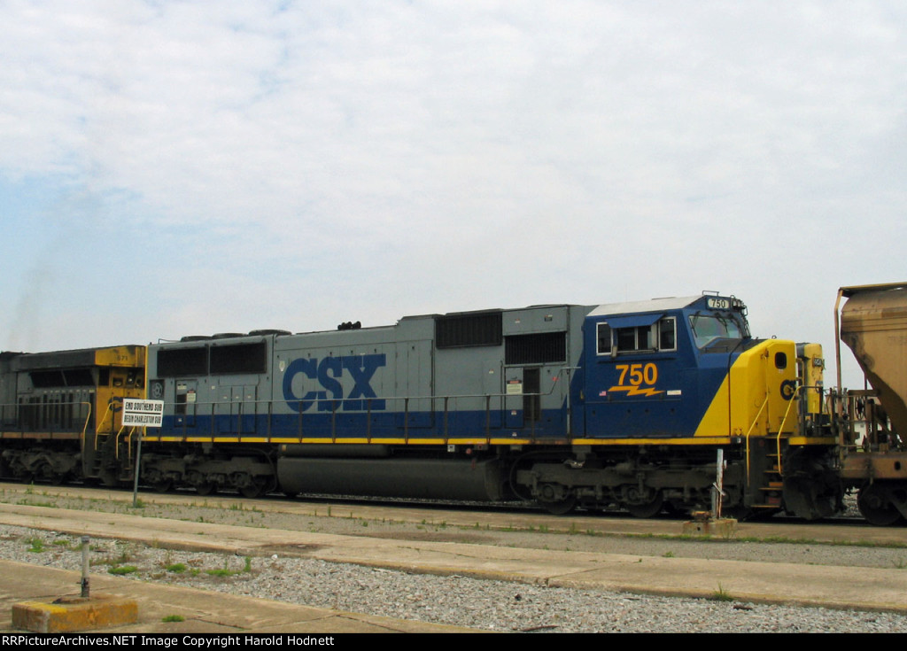 CSX 750